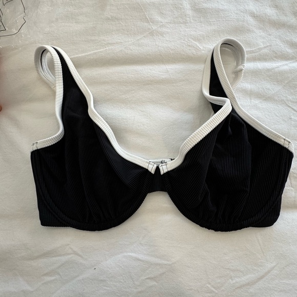 NWT Abercrombie and fitch curve love high apex underwire bikini top SMALL - Picture 2 of 5